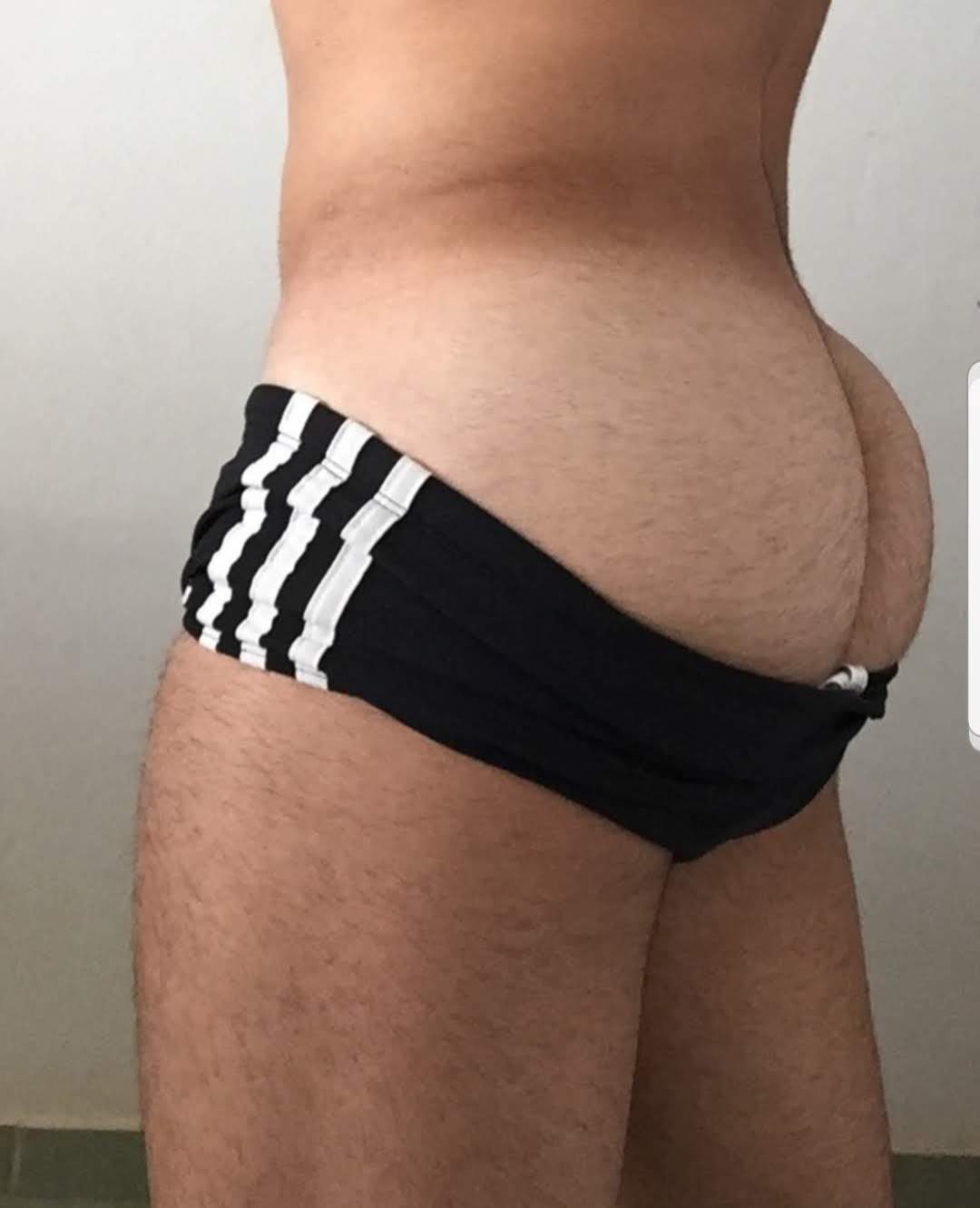 gays esperando pra leva rola